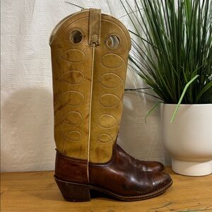 ACME vintage boots , size 6.5